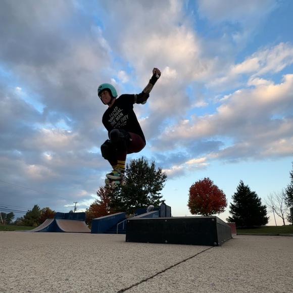 Howdy Fools ❤️ - Picture 2 of 3